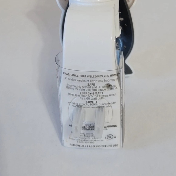 Snowman Ornament Nightlight BBW Wallflower Plug Home Fragrance NWT - Picture 6 of 7